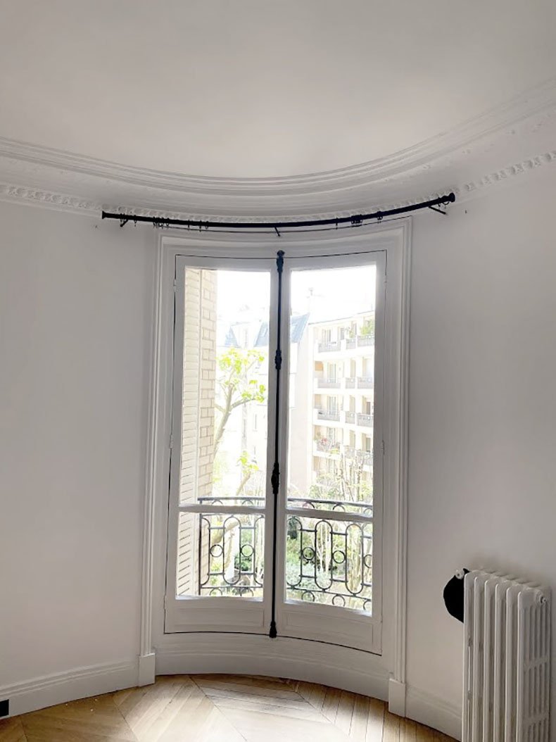 Tringle à rideau arrondie noire, Tapissier à Paris 6, 8, 16, 17 et Neuilly